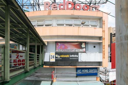 Hotel Reddoorz Plus @ Edsa Congressional