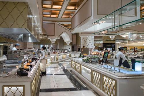 Hotel Okada Manila (Staycation Approved)