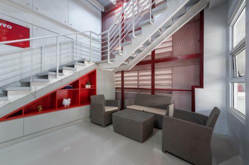 Oyo 515 Finnex Hotel