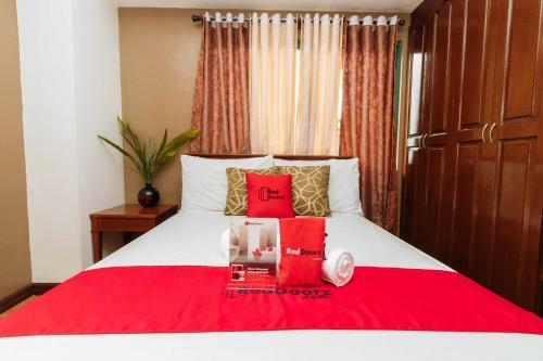 Hotel Reddoorz @ Moonwalk Paranaque