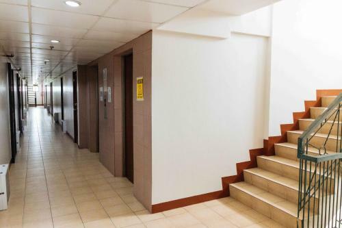 Hotel Reddoorz @ Moonwalk Paranaque