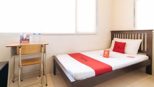 Hotel Reddoorz Plus @ E Rodriguez Corner Banawe