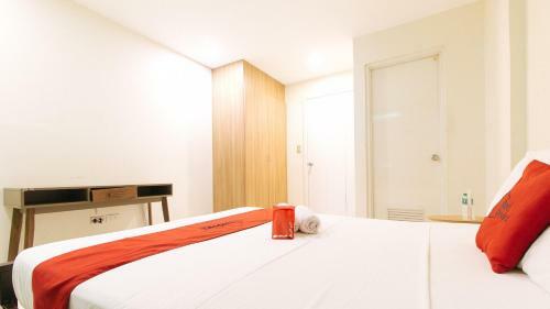 Hotel Reddoorz Plus @ Kamuning Quezon City