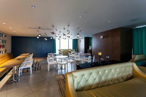Aparthotel Bayhomes Knightsbridge Serviced Residences