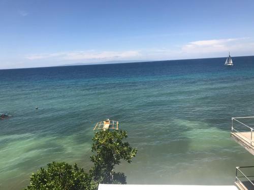 Hostal Babylon Oslob Coast Guesthouse