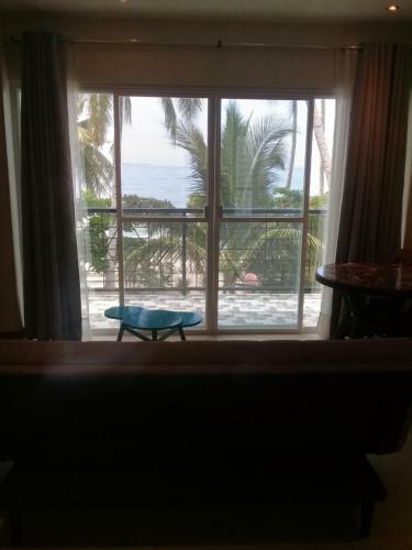 Hotel D & B Bluestar Beach Resort