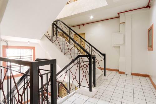 Hotel Reddoorz Plus Near Johnson And Johnson Paranaque