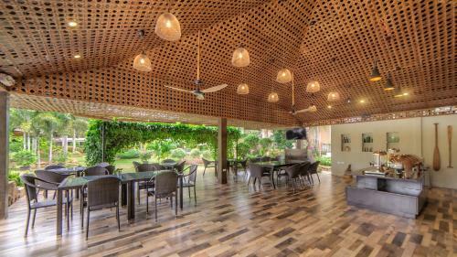 Hotel Golden Palm Resort