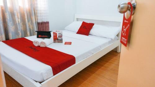 Posada Reddoorz Plus Near Talisay Town Center