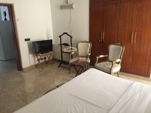 Hostal E Lodge