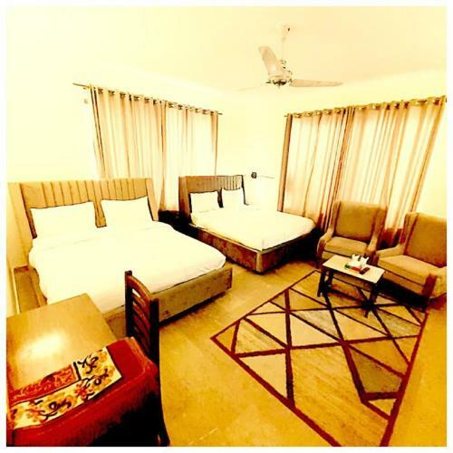 Hostal Blue Moon Residency