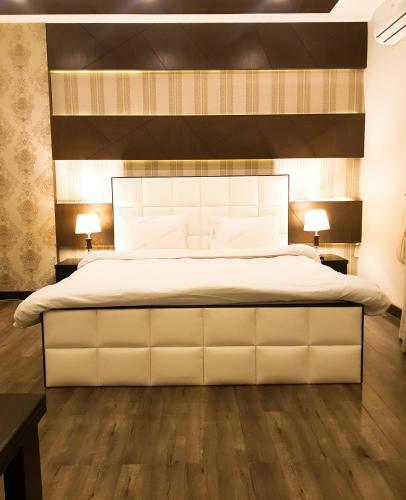Hotel Candlewood Residency