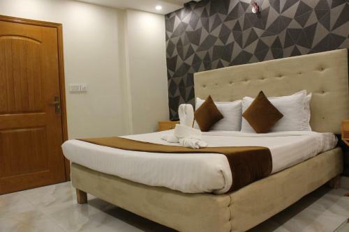 Lawrence Luxury Apartments Lahore