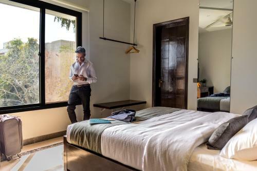 Hotel Lokal Rooms X Shahrah-e-faisal (Pechs)