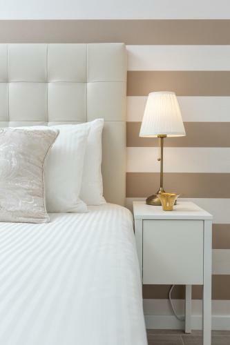Hotel Holiday Inn Suites