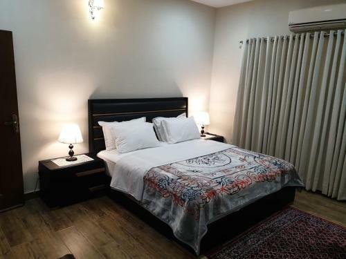 Hostal Alpha Guest House