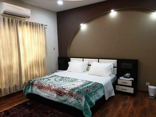 Hostal Alpha Guest House