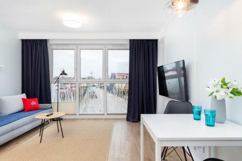Marine Apartment 9b By Renters