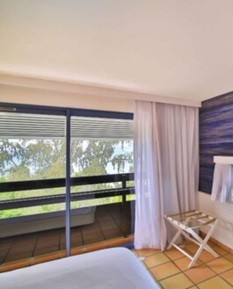 La Creole Beach Hotel & Spa