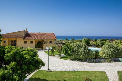 Sandy Beach Villas And Apartments