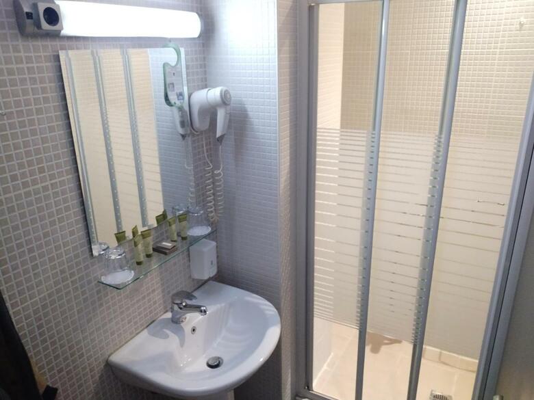 Hostal Rent Rooms Thessaloniki