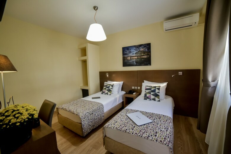 Hotel Orestias Kastorias