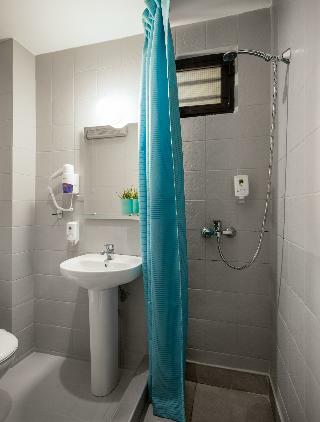Hostal Colors Rooms & Apartments