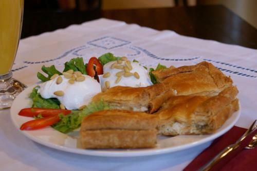 Posada Oikia Mitsiou Traditional Inn