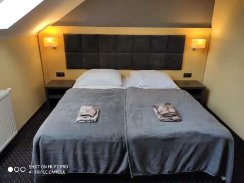 Hotel Dworek Peszk�w