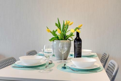 Triapart Sea Power Residence
