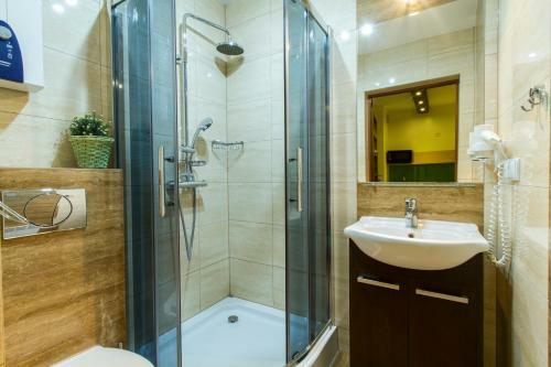 Udanypobyt Apartamenty Przy Dolinach C I D