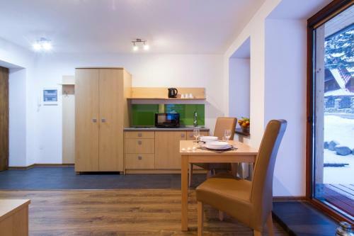 Udanypobyt Apartamenty Przy Dolinach C I D