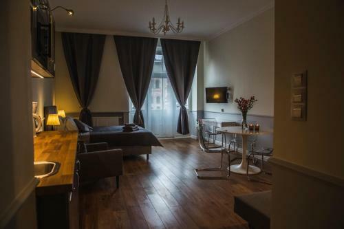 Angel House Apartments