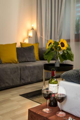 Redwood Apartment