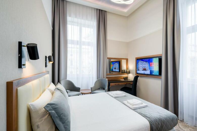 Sky Hotel Krakow