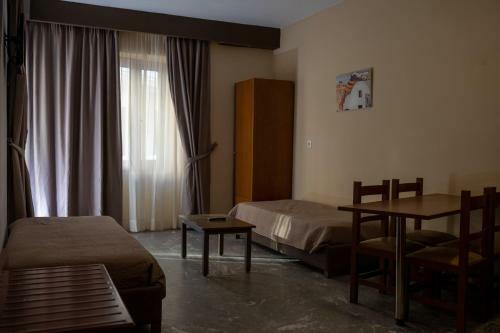 Ekavi Hotel