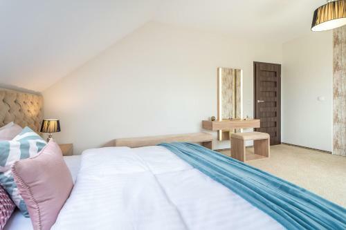 Villa Rent Like Home - Holiday Residence
