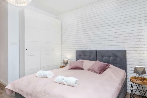 Gold Flamingo Apartament By Renters