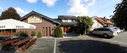 Bed & Breakfast Restauracja I Hotel Pod Kasztanami