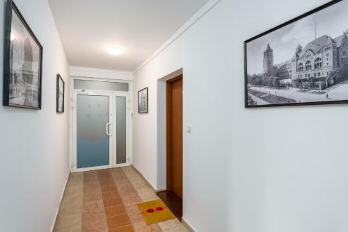 Sleepway Apartments - English Dream