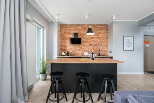 Family Apartment Krancowa By Renters