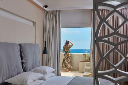 Mykonos Kosmoplaz Beach Resort Hotel