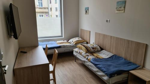 Hostel Hotel Pracowniczy R�?y Wiatr�w