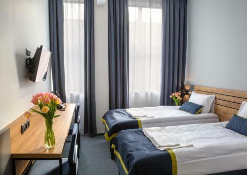 Hotel Mokot�w