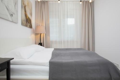 Apartment Warsaw ?oliborz By Renters
