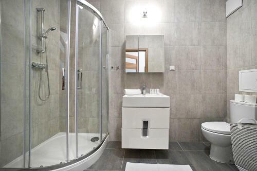 M?ociny - 2 Bed Serviced Apartment Sokratesa