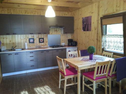 A Holiday Home With A View Of The Lake