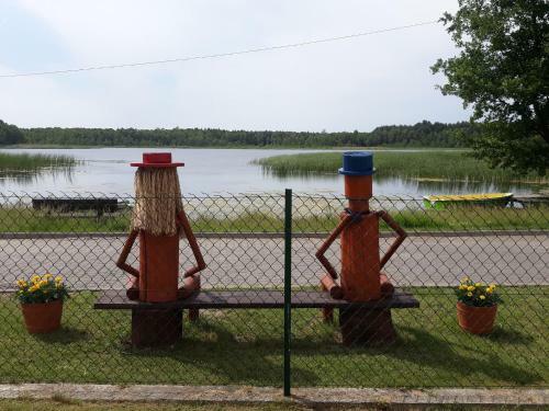 A Holiday Home With A View Of The Lake