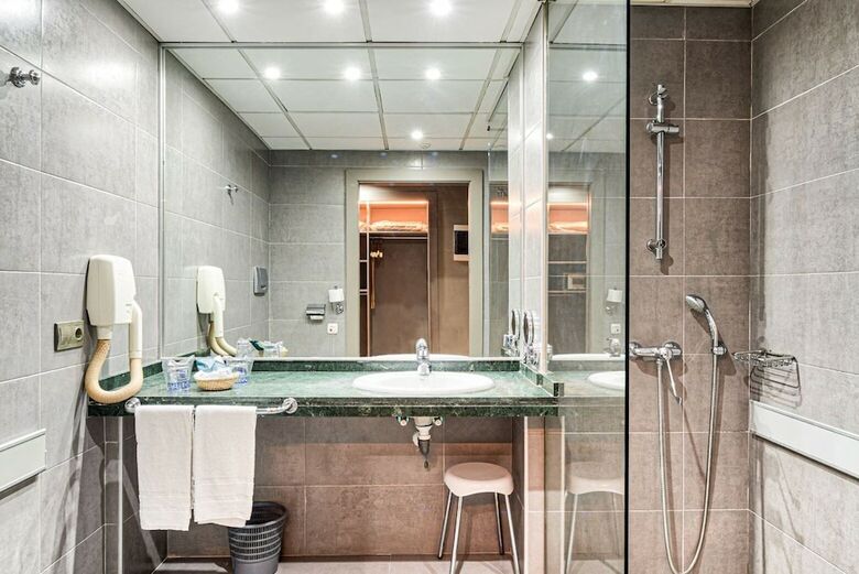 Olympia Hotel Events & Spa