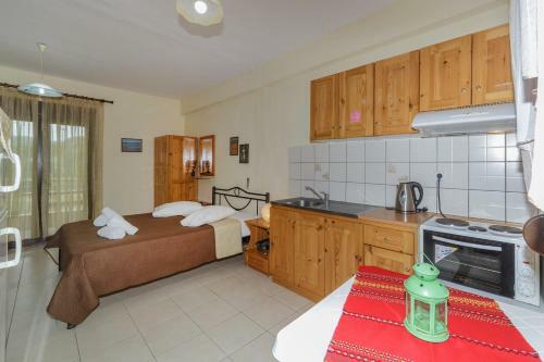 Maria - Pavlos Studios And Apartments